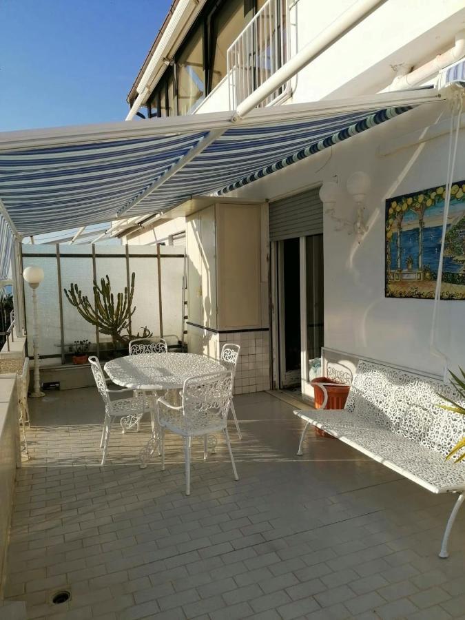 La Casa Di Rosa Appartement Sorrento Buitenkant foto