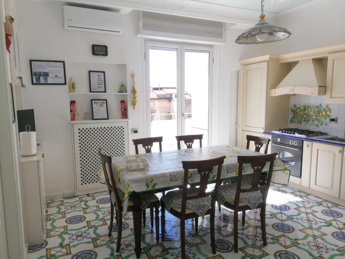 La Casa Di Rosa Appartement Sorrento Buitenkant foto
